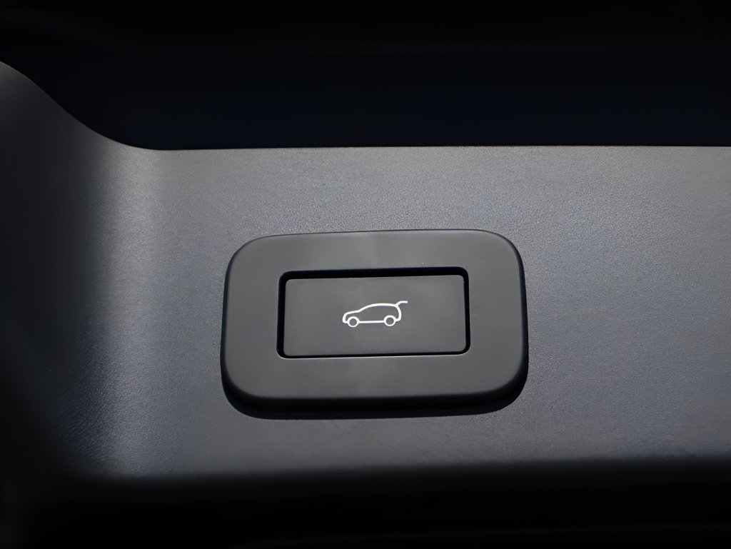 Certified 2026 Land Rover Range Rover Evoque S AWD/4WD image 16