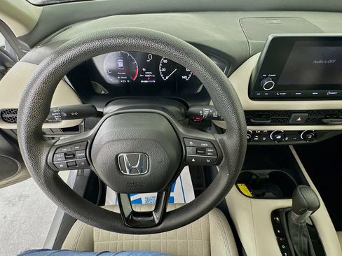 Certified 2023 Honda HR-V LX image 12