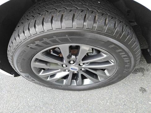 Used 2020 Ford Expedition Limited RWD image 10