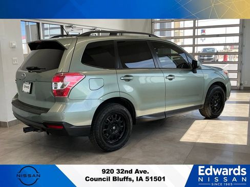 Used 2015 Subaru Forester 2.5i Limited AWD/4WD image 7