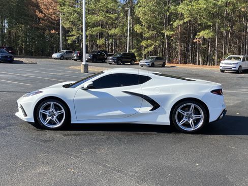 Used 2025 Chevrolet Corvette Stingray Coupe w/ 1LT image 7
