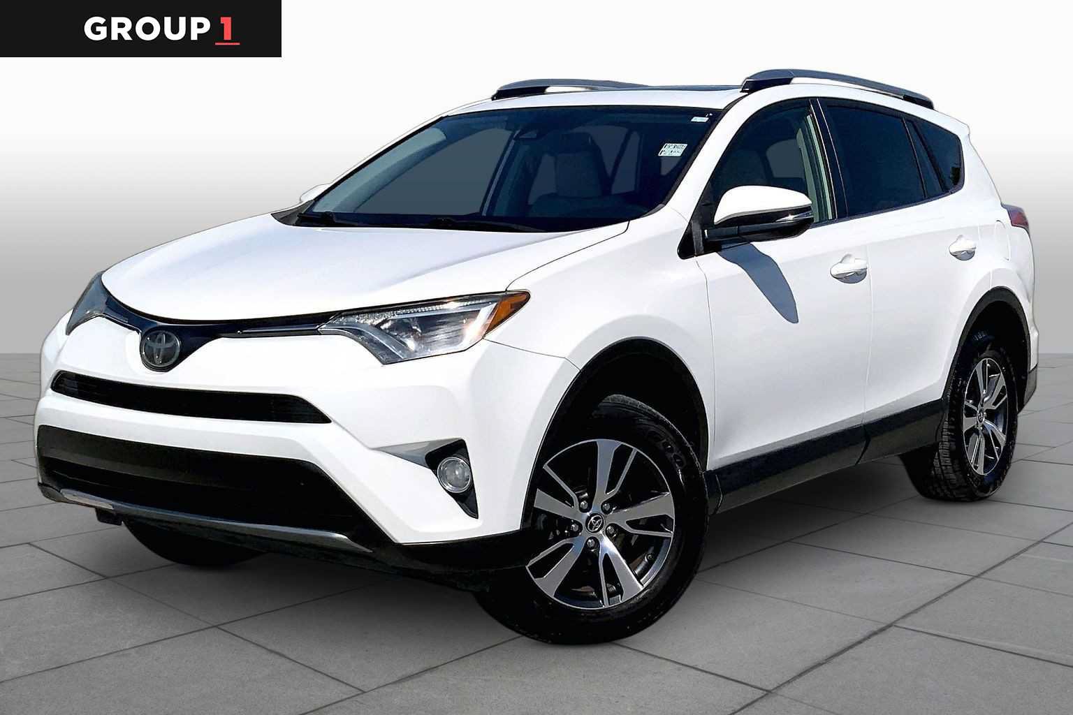 Used 2018 Toyota RAV4 XLE FWD image 1