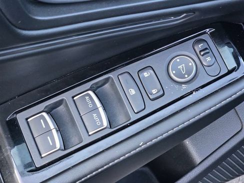 Used 2024 Honda Accord Touring image 17