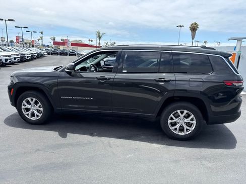 Used 2022 Jeep Grand Cherokee L Limited AWD/4WD image 22