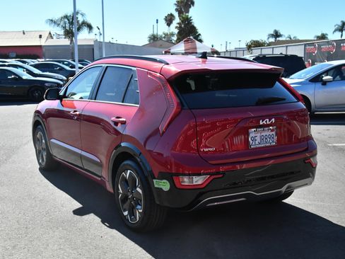 Used 2023 Kia Niro Wind FWD image 6