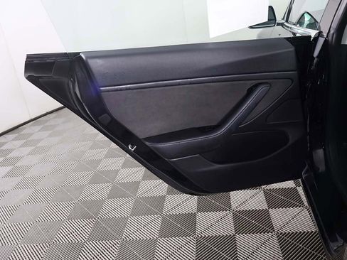 Used 2018 Tesla Model 3 Long Range image 26