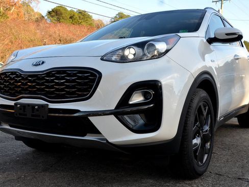 Used 2020 Kia Sportage S w/ S Sunroof Package image 2