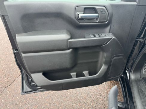 Used 2023 Chevrolet Silverado 1500 Custom image 23