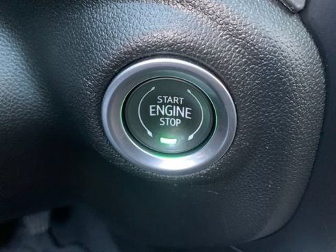 Used 2021 GMC Sierra 1500 Denali w/ Driver Alert Package II AWD/4WD image 13