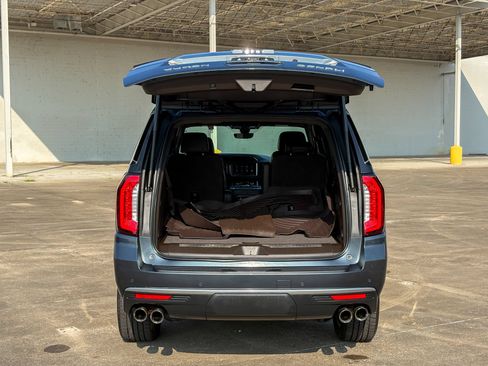 Used 2021 GMC Yukon Denali w/ Denali Premium Package AWD/4WD image 45