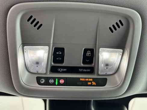 Used 2022 Chevrolet Malibu Premier FWD image 18