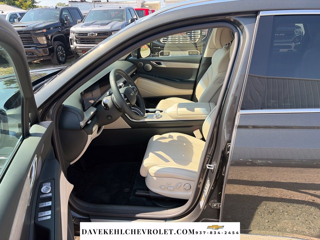 Used 2025 Genesis GV80 2.5T Prestige AWD/4WD image 17