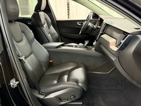 Used 2020 Volvo XC60 T6 Inscription w/ Protection Package Premier image 28