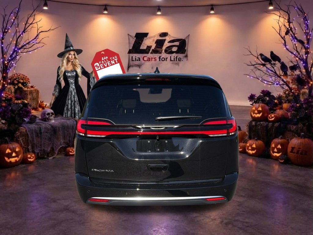 New 2027 Chrysler Pacifica Select FWD image 5