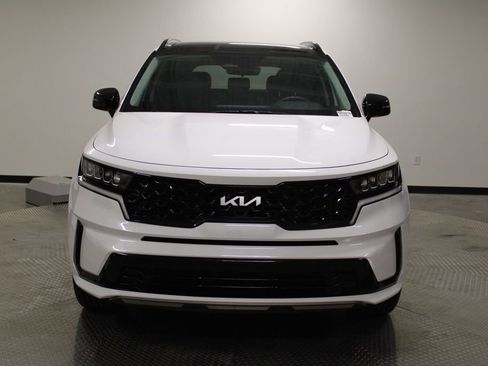 Used 2023 Kia Sorento S w/ Panoramic Sunroof Package FWD image 11