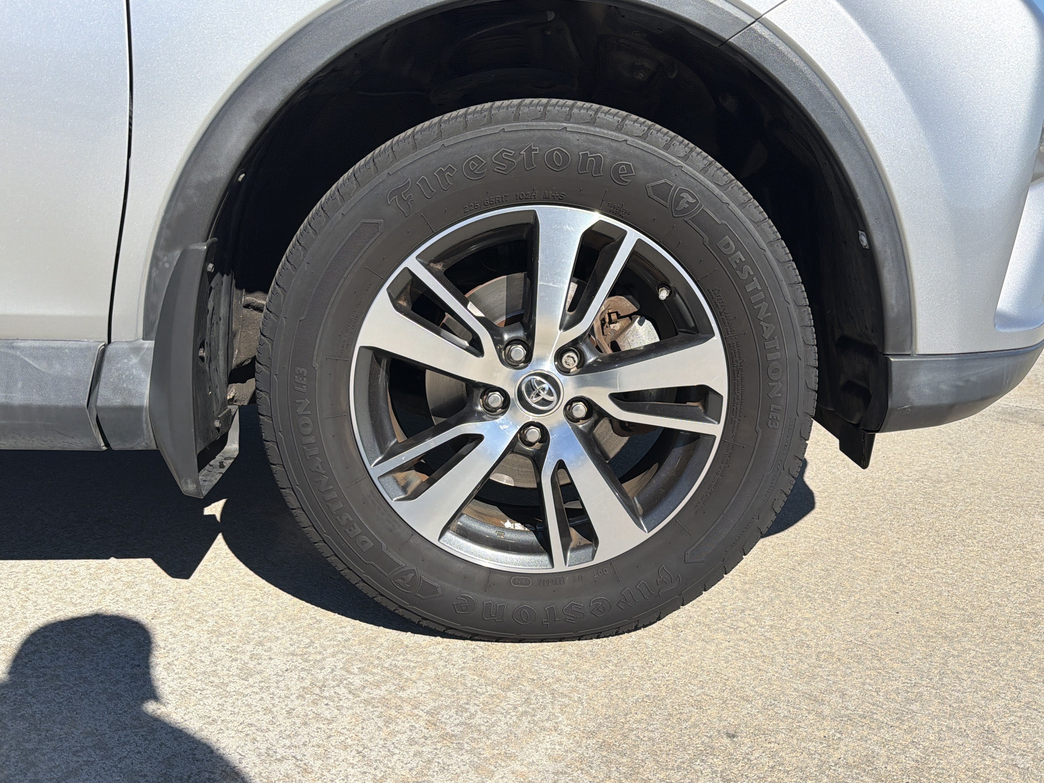 Used 2016 Toyota RAV4 XLE FWD image 13