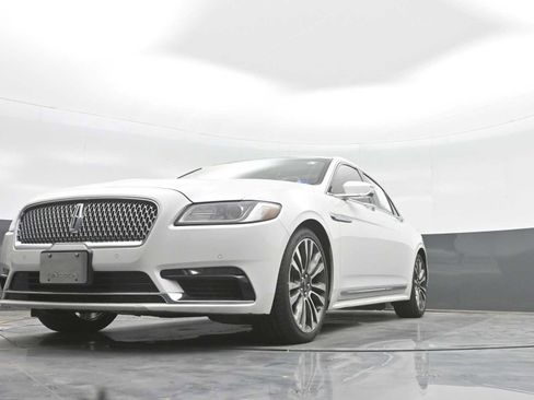 Used 2017 Lincoln Continental Reserve w/ Climate Package AWD/4WD image 22
