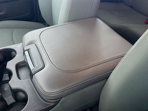 Used 2019 RAM 1500 Express image 18