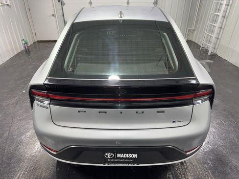 Used 2024 Toyota Prius LE image 29