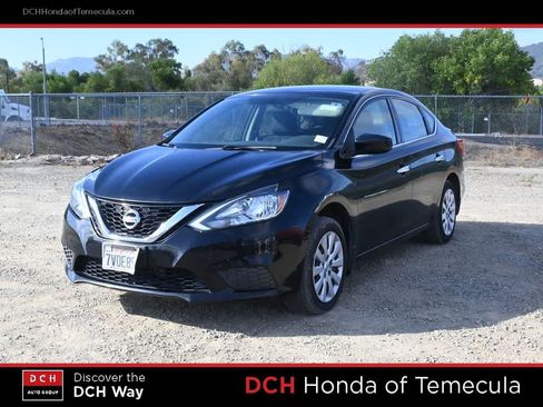 Used 2016 Nissan Sentra SV FWD image 1