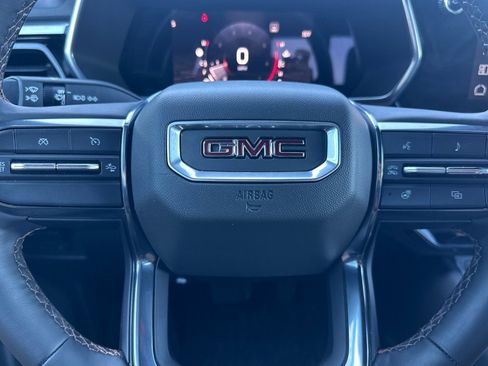 Used 2023 GMC Canyon AT4 w/ AT4 Premium Package image 33