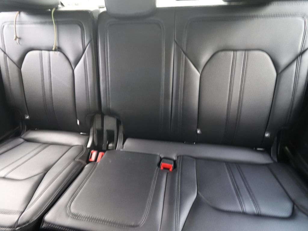 Used 2020 Ford Expedition Limited w/ Equipment Group 302A RWD image 17