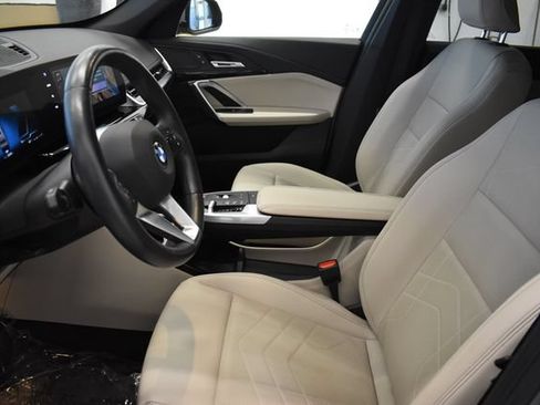 Used 2025 BMW X1 xDrive28i w/ Convenience Package AWD/4WD image 22