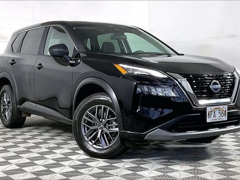 Used 2023 Nissan Rogue S AWD/4WD image 12