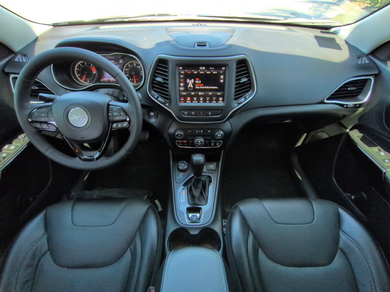 Used 2023 Jeep Cherokee Altitude Lux AWD/4WD image 15