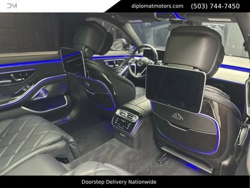 Used 2024 Mercedes-Benz Maybach S 580 4MATIC image 22