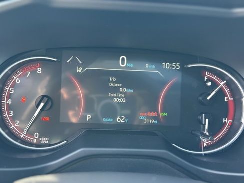 Used 2025 Toyota RAV4 XLE image 40