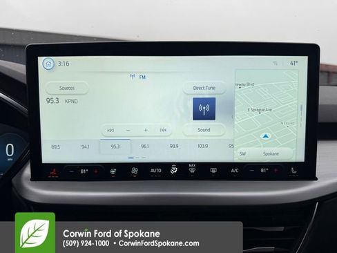 Certified 2025 Ford Escape Platinum image 29