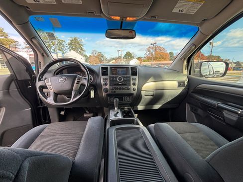 Used 2014 Nissan Armada SV image 14