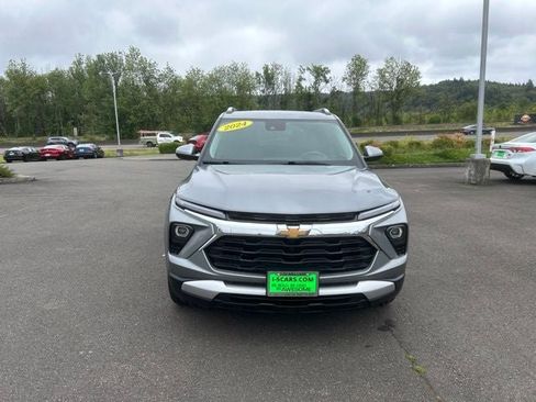 Used 2024 Chevrolet TrailBlazer LT AWD/4WD image 13
