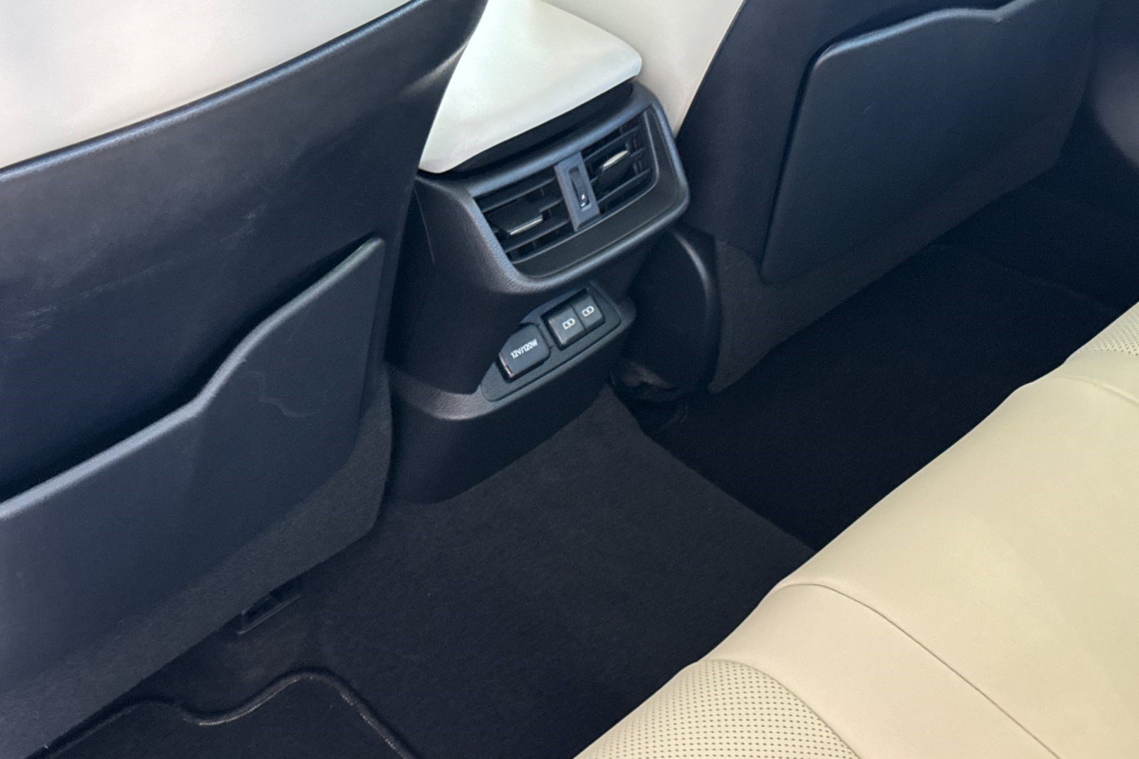 Certified 2024 Lexus ES 300h w/ Premium Package FWD image 16
