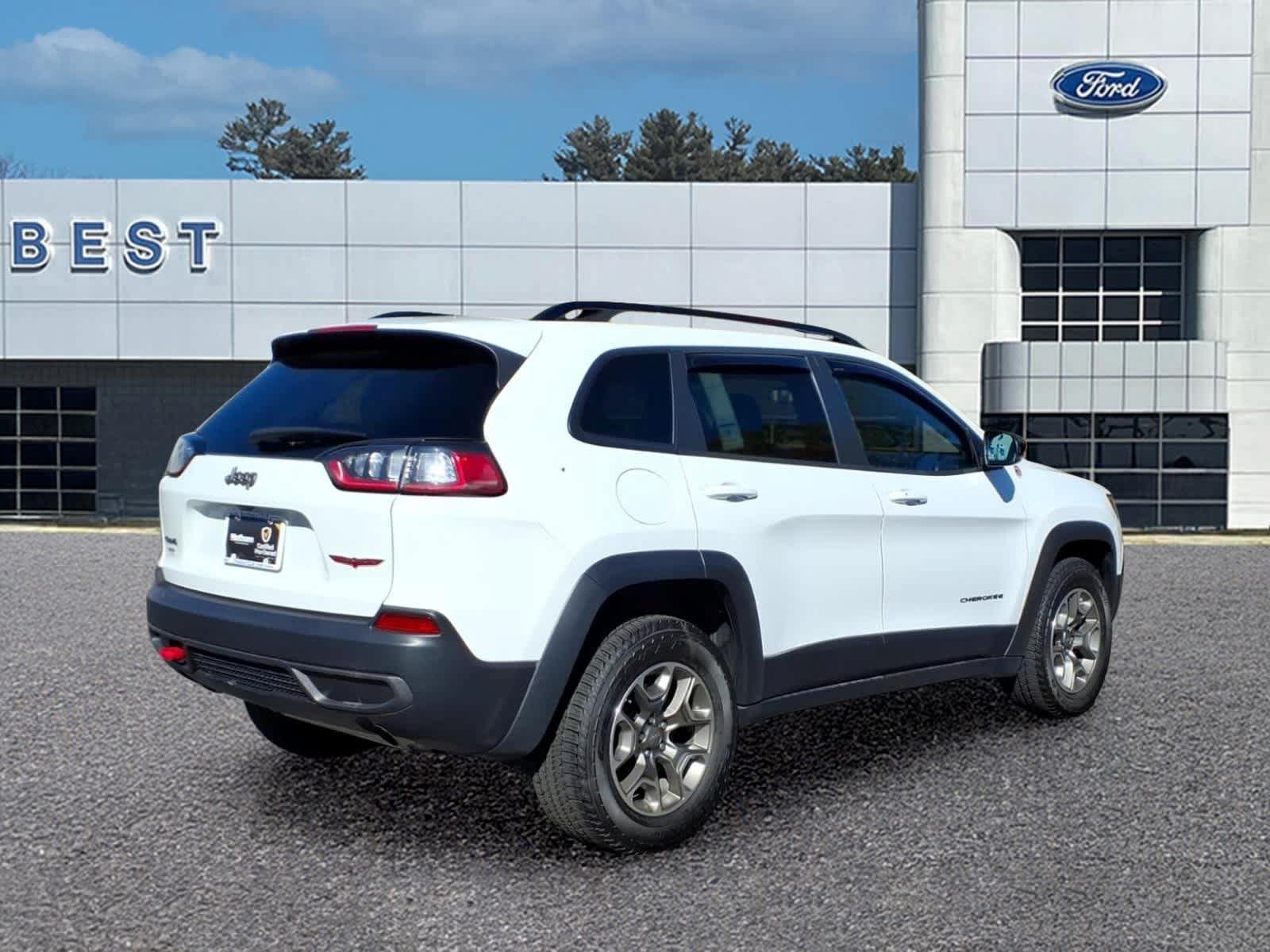 Used 2022 Jeep Cherokee Trailhawk w/ Premium Leather Package AWD/4WD image 8