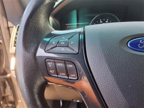 Used 2016 Ford Explorer XLT w/ Equipment Group 202A image 22