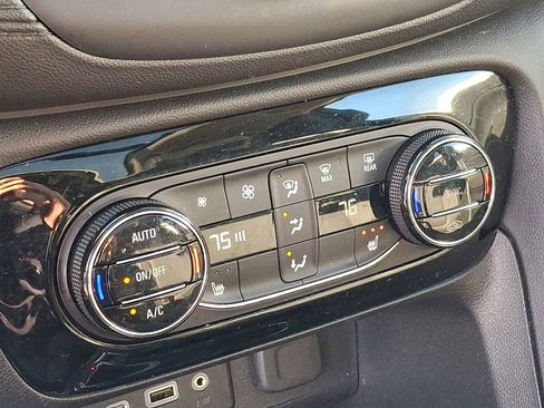 Used 2023 Buick Encore GX Select w/ Experience Buick Package image 34