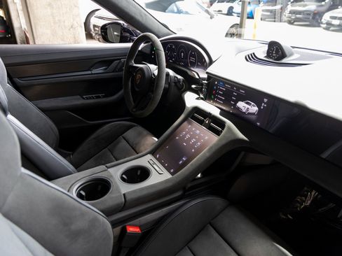 Used 2023 Porsche Taycan GTS w/ Premium Package (P6U) image 46