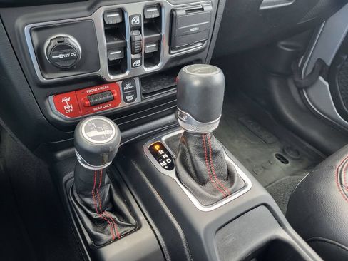 Used 2021 Jeep Gladiator Rubicon AWD/4WD image 20