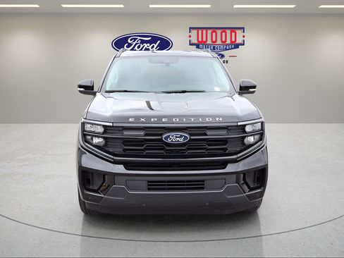 New 2026 Ford Expedition Max Active AWD/4WD image 9
