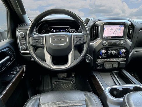 Used 2020 GMC Sierra 2500 Denali w/ Denali Ultimate Package AWD/4WD image 11