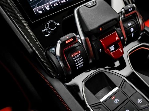 Used 2020 Lamborghini Urus image 66