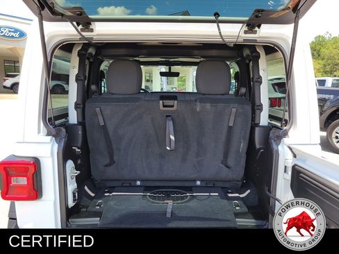 Used 2022 Jeep Wrangler Rubicon w/ Steel Bumper Group AWD/4WD image 14
