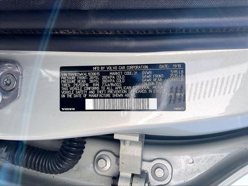 Used 2020 Volvo V60 T5 Cross Country w/ Protection Package image 32