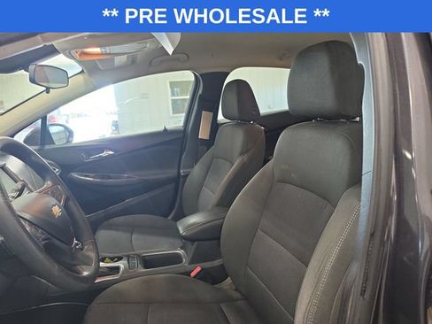 Used 2017 Chevrolet Cruze LT FWD image 14