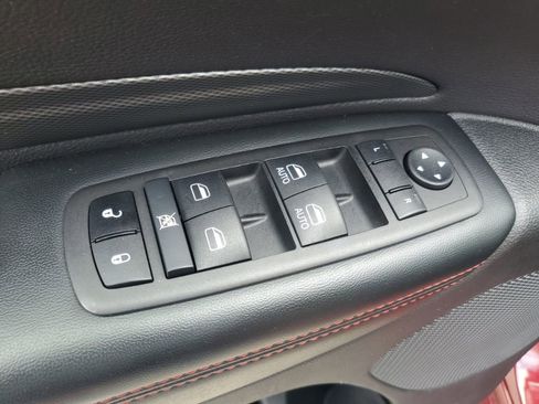 Used 2024 Dodge Durango GT AWD/4WD image 9