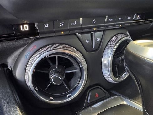 Used 2020 Chevrolet Camaro LT w/ RS Package image 20