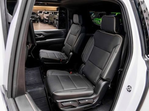 Used 2021 GMC Yukon XL SLT w/ Rear Media and Nav Package AWD/4WD image 62