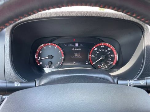 Used 2023 Nissan Frontier PRO-4X w/ Pro-4X Premium Package AWD/4WD image 6